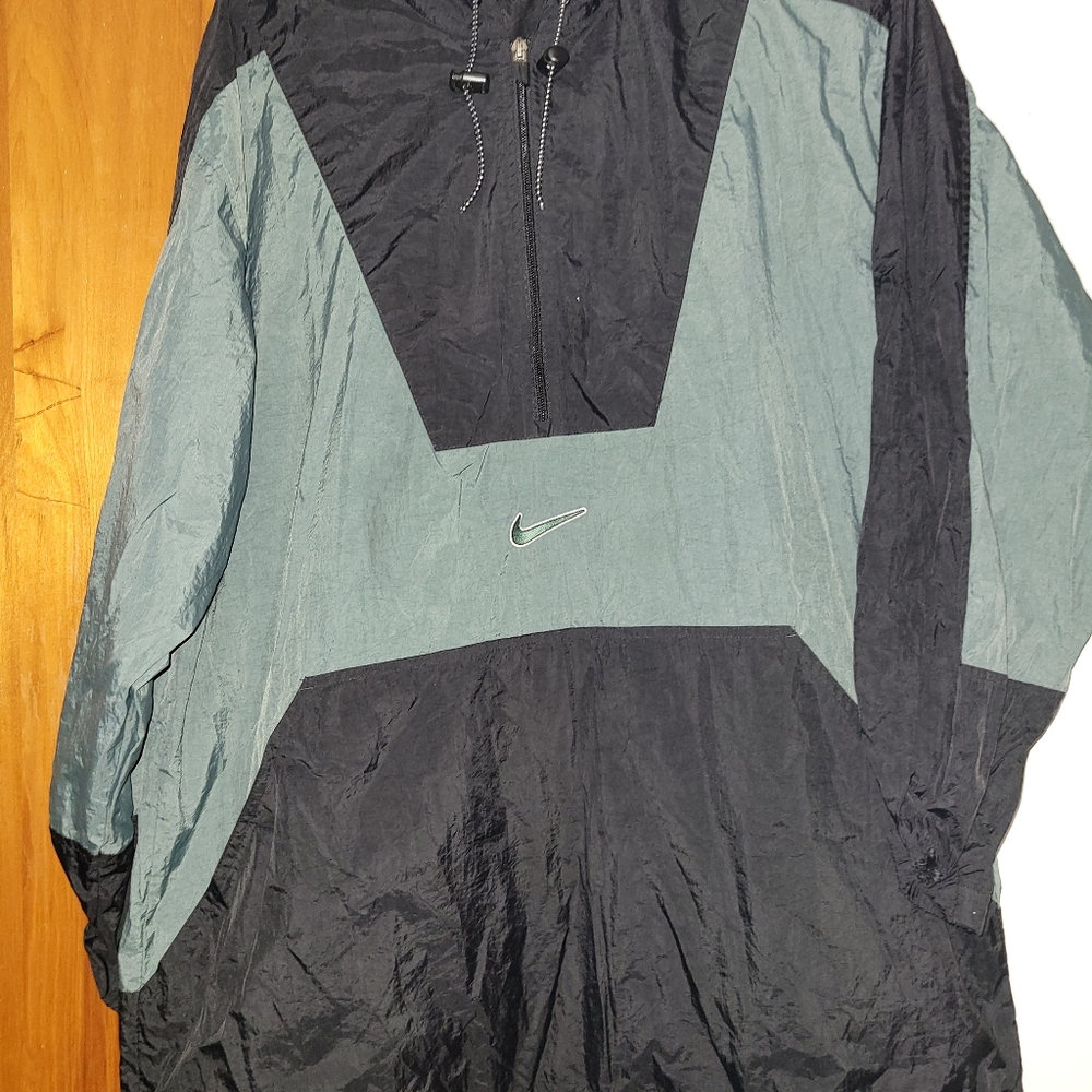 Mens Nike Windbreaker